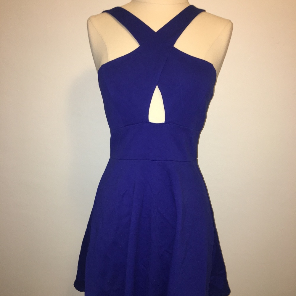 Criss Cross Above the Knee Dress
